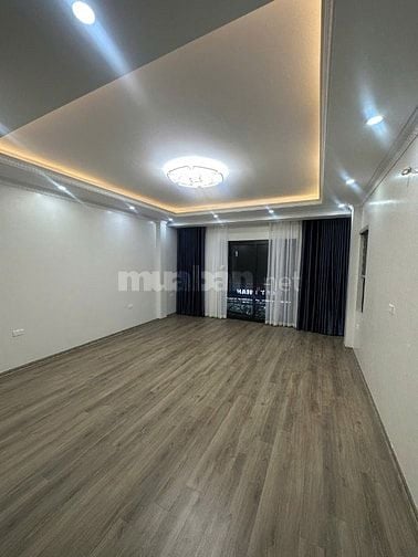 Nhà mới tinh Hoàng Hoa Thám: 50m2, 6 tầng, thang máy, 30tr