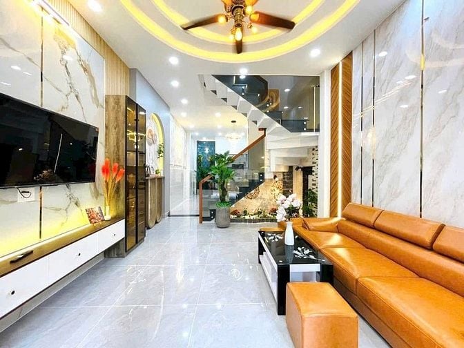 BÁN NHÀ QUẬN 1 - MẠC ĐĨNH CHI, dt: 65m2 GIÁ 4 TỶ 100. ĐƯỜNG 6M CÓ SHR