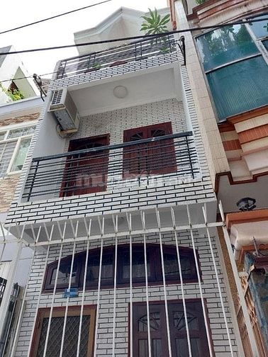 Cho thuê nhà hẻm 2,5m Nguyễn Trãi P. 2 Quận 5 giá 15 triệu 36m2.