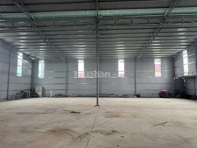 Cho thuê kho xưởng 1350m2 Lã Xuân Oai, Long Trường, gần Công nghệ cao