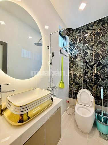 CHỦ NGỢP BÁN NHÀ NGUYỄNKIỆM GẦN SÂN BAY 3LẦU ST FULL NỘI THẤT HƠN 4 TỶ