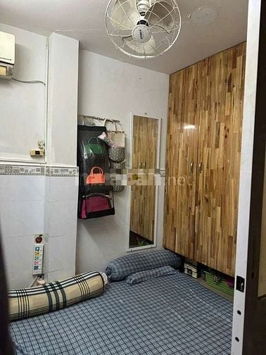 Cho thuê nhà hẻm 2,5m Tô Hiến Thành P.15 Quận 10 giá 13 triệu – 32m2 