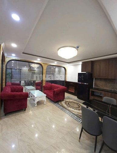 Cần bán tòa kinh doanh 8 tầng thang máy Xã Đàn oto qua giá 41 tỷ