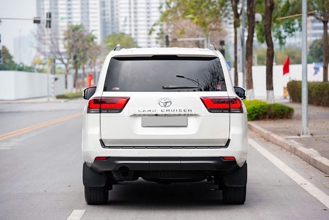 🅰️ TOYOTA LANDCRUISER LC300▪️[ Date 2021 / 34.000km ] xe hoàn hảo