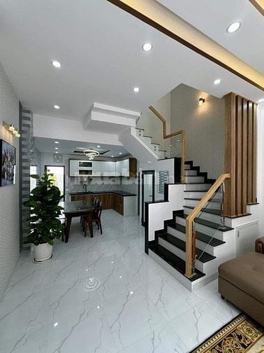 Vỡ nợ bán gấp nhà Tô Ký, Tân Chánh Hiệp, Quận 12. Giá 2,69 tỷ/52m2