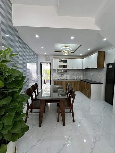 Vỡ nợ bán gấp nhà Tô Ký, Tân Chánh Hiệp, Quận 12. Giá 2,69 tỷ/52m2