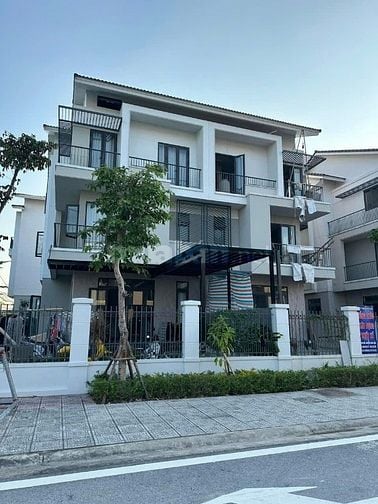 Biệt thự 180m2 Park View hơn 10 tỷ,cách cầu Vĩnh Tuy 12 km giá gốc CDT