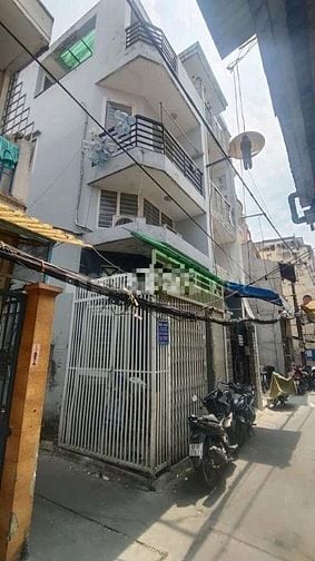 Cho thuê nhà hẻm 4m Đường 3/2 P.12 Quận 11 giá 10 triệu – 36m2 