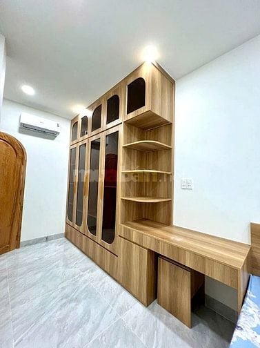 Bán Nhà Phan Đăng Lưu, Phú Nhuận. Diện tích 70m2 Giá 3 tỷ 800. SHR