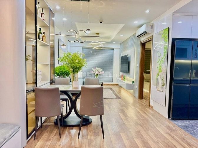 Bán căn hộ siêu đẹp tòa Trung Yên 1- phố Trung Kính, 130m2,4pn, 8 tỷ-