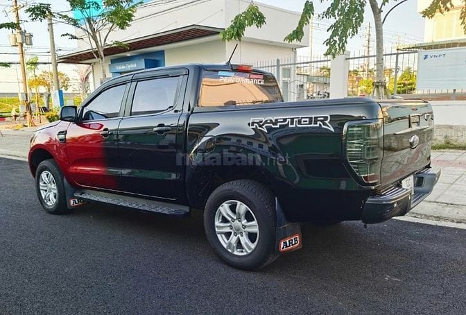 Ford Ranger XLT 2018 – Số Tự Động, 2 cầu – Máy Dầu 2.2