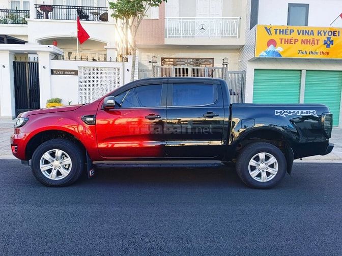 Ford Ranger XLT 2018 – Số Tự Động, 2 cầu – Máy Dầu 2.2