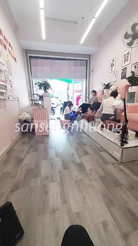 Sang tiệm nail giá rẻ mặt tiền Phan Bội Châu