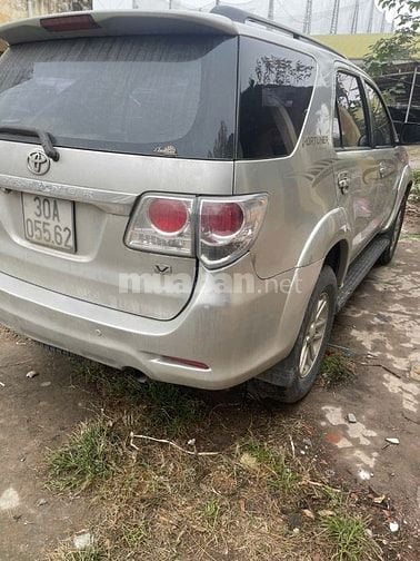 Chính chủ Bán Fortuner 2.7 v sx 2013 . Xe chất, máy số zin, 