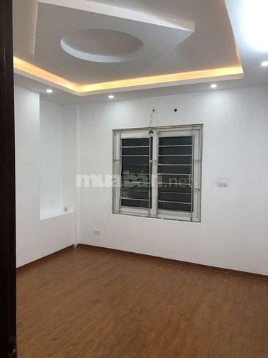 Cho thuê nhà nguyên căn 5 tầng ngõ 8 Lê Quang Đạo 35m2 x5 tầng,