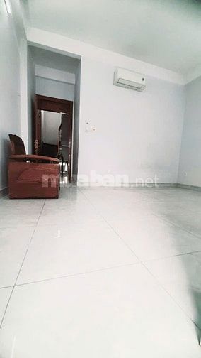 Cho thuê nhà 1 trệt 2 lầu 150m2 tại linh xuân thủ đức