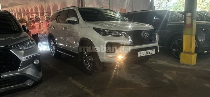 Cho Thuê Xe 7 chỗ Fortuner Nhập Indonesia máy xăng, 28 triệu