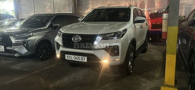 Cho Thuê Xe 7 chỗ Fortuner Nhập Indonesia máy xăng, 28 triệu