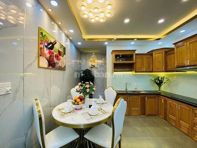 Bán nhà ở đường 3 tháng 2, phường 15, quận 11, giá 2 tỷ 400 triệu 