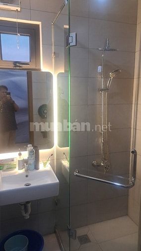 Nhà bán Huỳnh Văn Bánh , Phú nhuận , 86m2 , 4 tầng btct  , 6pn , 7wc