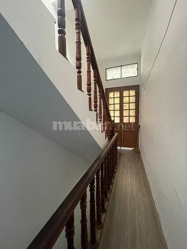 Bán nhà PL Hoàng Cầu. DT 45,2m2*4T. MT 5m. H: ĐN. Ô tô vào nhà. 19 tỷ.