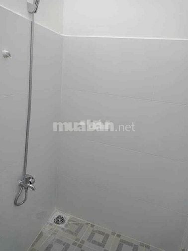 Cho thuê nhà hẻm 4,5m Cao Đạt P.1 Quận 5 giá 11 triệu – 28m2 