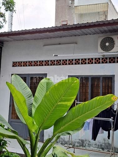 Bán nhà hẻm 22 đường 61 Phước Long B Quận 9  gần chợ giá 3,7 tỷ