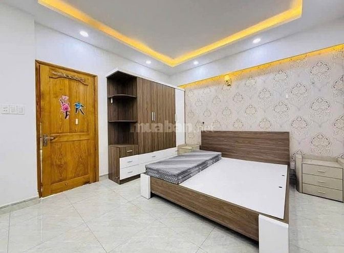 Đi nước ngoài định cư bán gấp nhà ở đường Xô Viết Nghệ Tĩnh, P19, BT