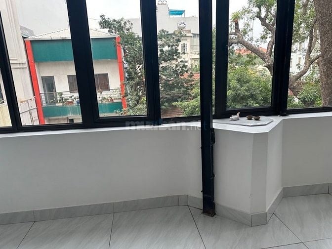 Bán Lý Nam Đế 5 tầng: Không gian đa năng 44m².