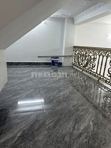 Bán Lý Nam Đế 5 tầng: Không gian đa năng 44m².