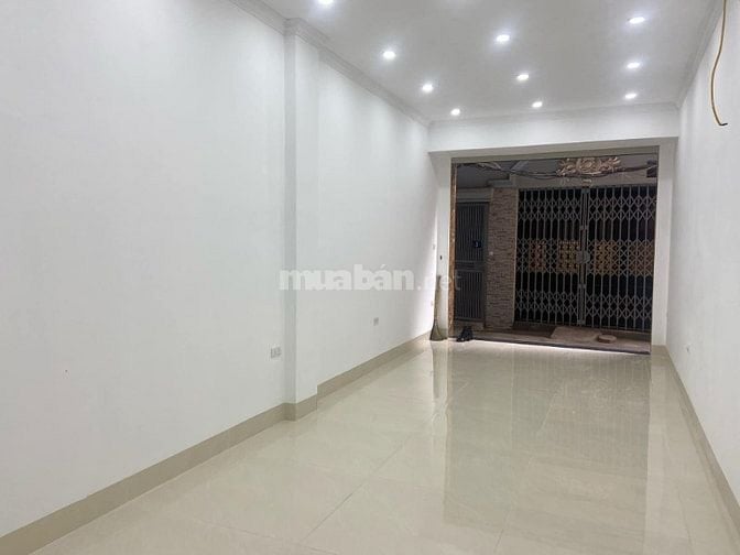 Bán nhà Đội Cấn, 37m2, 7 Tầng THANG MÁY, hơn 8 tỷ. Cách Ô TÔ đỗ chỉ 2 