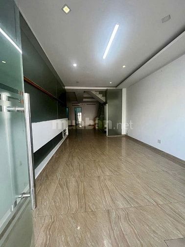 Cho thuê nhà 7x20m, hầm, trệt, 3 lầu đường Nguyễn Hoàng, P. An Phú, Q2