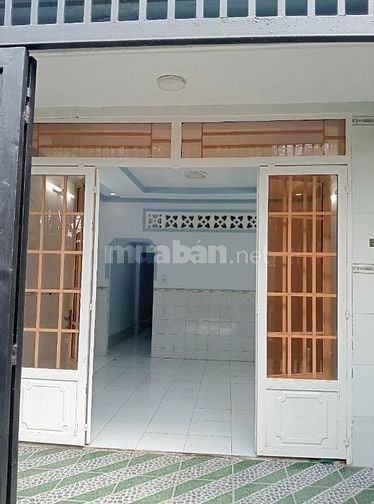 Bán nhà gần chợ DT : 4m X 14m 1T + 1 lầu 3pn đường 4m thông