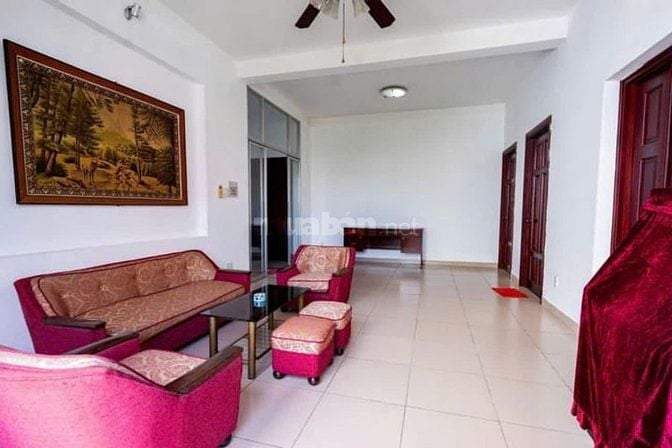 Villa sân vườn, hồ bơi, p.Thảo Điền, khu an ninh, chỉ 70 triệụ/ tháng