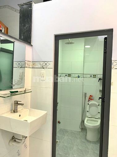 Nhà Mới Xây 3 lầu, Phú Định p16 Q8 gần Hoàng Ngân, giáp Q6