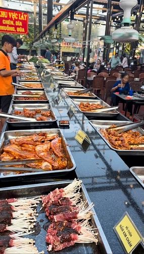 Sang quán Buffet lớn 1600m² tiềm năng cực lớn khu vực Tân Xuân Hóc Môn