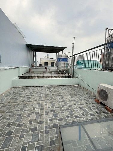 NHÀ HẺM XE HƠI ĐƯỜNG SỐ 12 CÁCH LÊ VĂN QUỚI 300m. TRỆT 2 LẦU MÁI BTCT