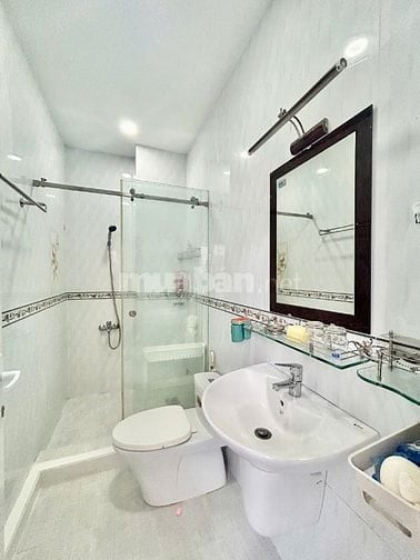 Chợ Trần Khắc Chân_Nhà 5 Tầng_63m2_Bán 6,7 TỶ Không Bớt