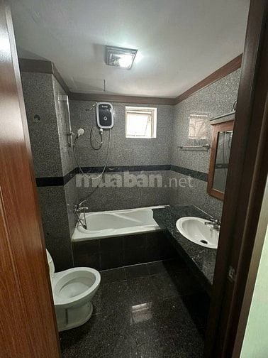 Căn hộ hoàng anh 2. 95m2, 2 phòng ngủ, 2 vệ sinh, gần c