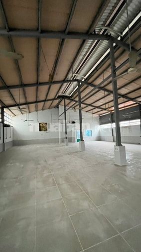 Cho thuê kho xưởng 20m x 30m Đường Trường Chinh - Nguyễn Văn Quá