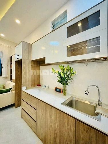 Định cư Mỹ bán nhà Bà Hom, Quận 6. Giá 2,4 tỷ/60m2, mua bán nhanh