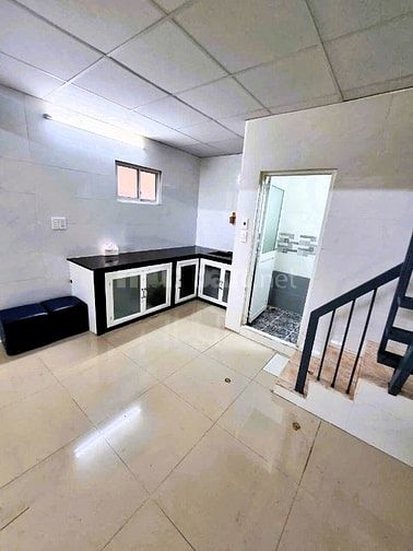 Bán nhà 2 tầng, 32m2, 3 tỷ - trong chợ Tam Hà