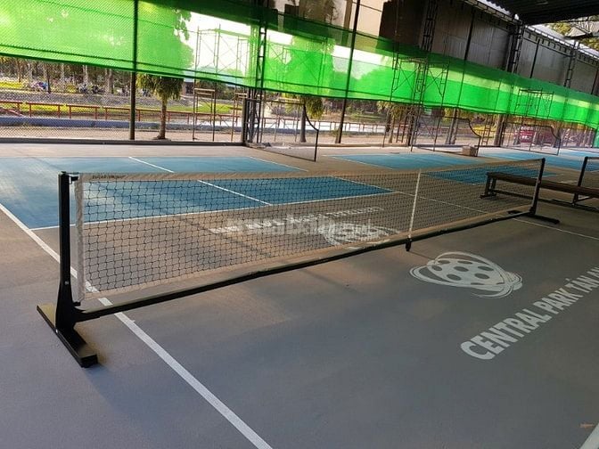 trụ lưới pickleball bán trụ pickleball, lắp đặt trụ pickleball