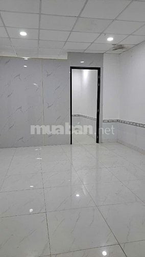 Nhà MT Nguyễn Trãi, P11, Quận 5; Tổng DT 505m², 4,1m x 30m, nở hậu 10m