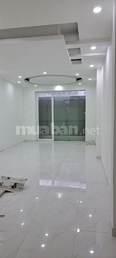 Nhà MT Nguyễn Trãi, P11, Quận 5; Tổng DT 505m², 4,1m x 30m, nở hậu 10m