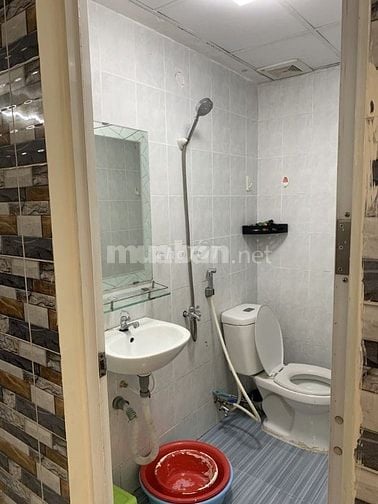 Chuyển công tác về Quận 9 lên cần bán CHCC Phúc Thịnh, 90m2, 3pn,2wc