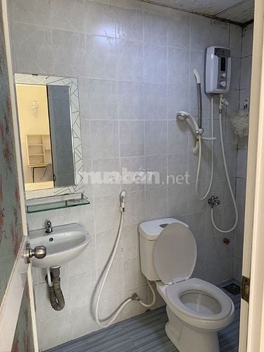 Chuyển công tác về Quận 9 lên cần bán CHCC Phúc Thịnh, 90m2, 3pn,2wc