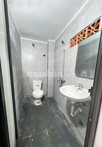 CHO THUÊ TẦNG 1 NGỌC KHÁNH 68M2 CHÍNH CHỦ