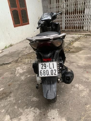 Cần bán xe Honda SHi 150cc phanh ABS màu đen