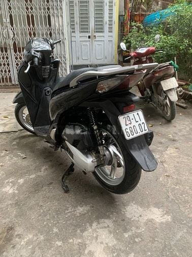 Cần bán xe Honda SHi 150cc phanh ABS màu đen